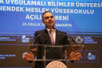 Bakan Kacır: “Askeri insansız hava aracı üretiminde dünya lideri olduk”
