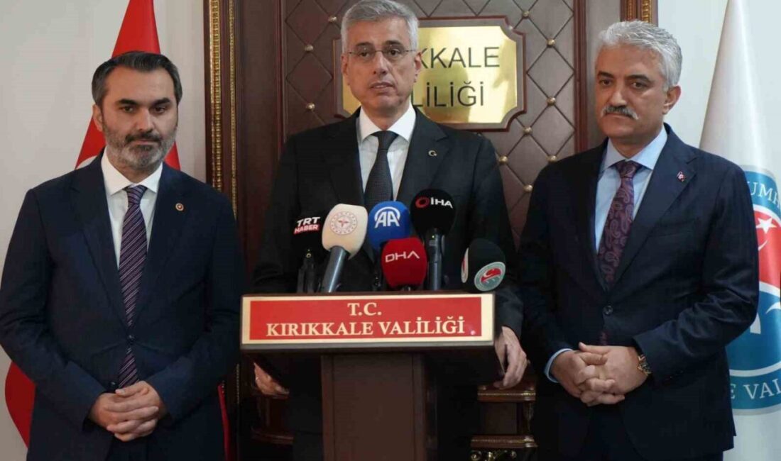 Sağlık Bakanı Kemal Memişoğlu, "Sağlıklı Türkiye Yüzyılı" programı çerçevesinde Kırıkkale'de