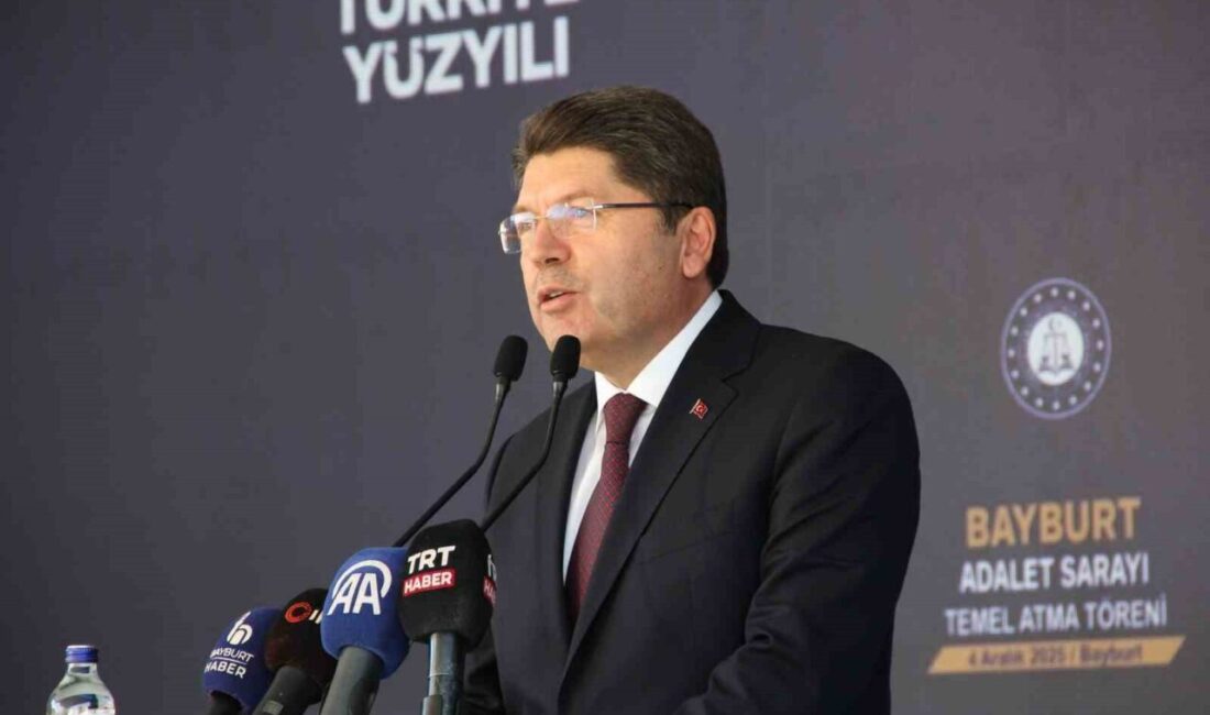 Adalet Bakanı Yılmaz Tunç, Bayburt'ta 560 milyon TL değerinde yeni