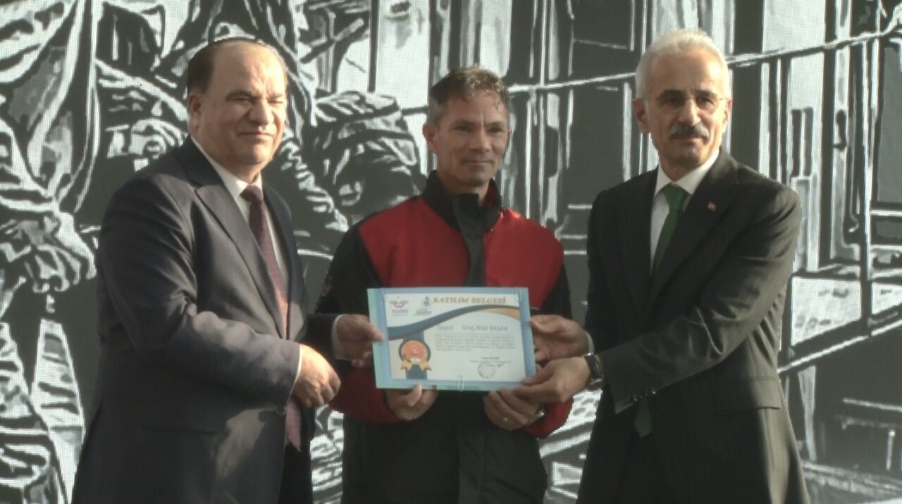 Bakan Uraloğlu: “Son 10 Yılda 10 Milyondan Fazla Engelli Yolcu Ücretsiz Seyahat Etti”