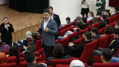 Çanakkale'deki UFest Çanakkale-Ulaşım Festivali'nde, Ulaştırma ve Altyapı Bakan Yardımcısı Osman