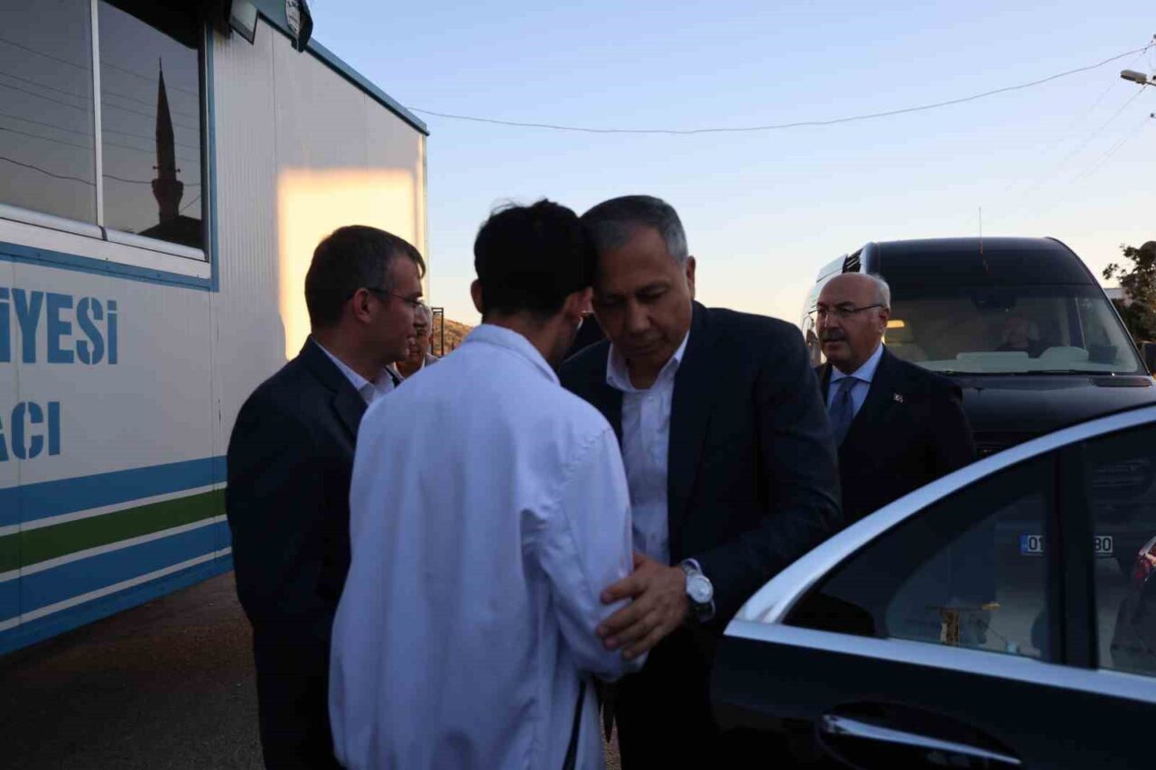 İçişleri Bakanı Ali Yerlikaya’dan Taziye Ziyareti: Harun Başıbüyük’ün Eşine Başsağlığı Dilekleri İletildi