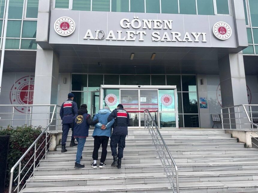 Gönen’de Aranan Firari Hükümlü Jandarma Ekiplerince Yakalandı