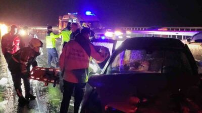 Aydın’ın Kuyucak ilçesinde meydana gelen trafik kazasında H.T. yönetimindeki otomobil