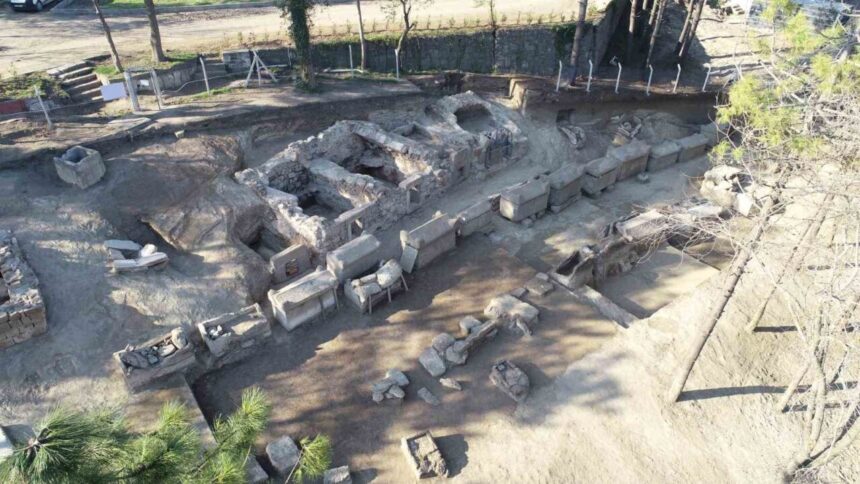 Filyos Tios Antik Kenti’nde Karadeniz’in En Büyük Roma Dönemi Mezar Alanı Gün Yüzüne Çıkarıldı