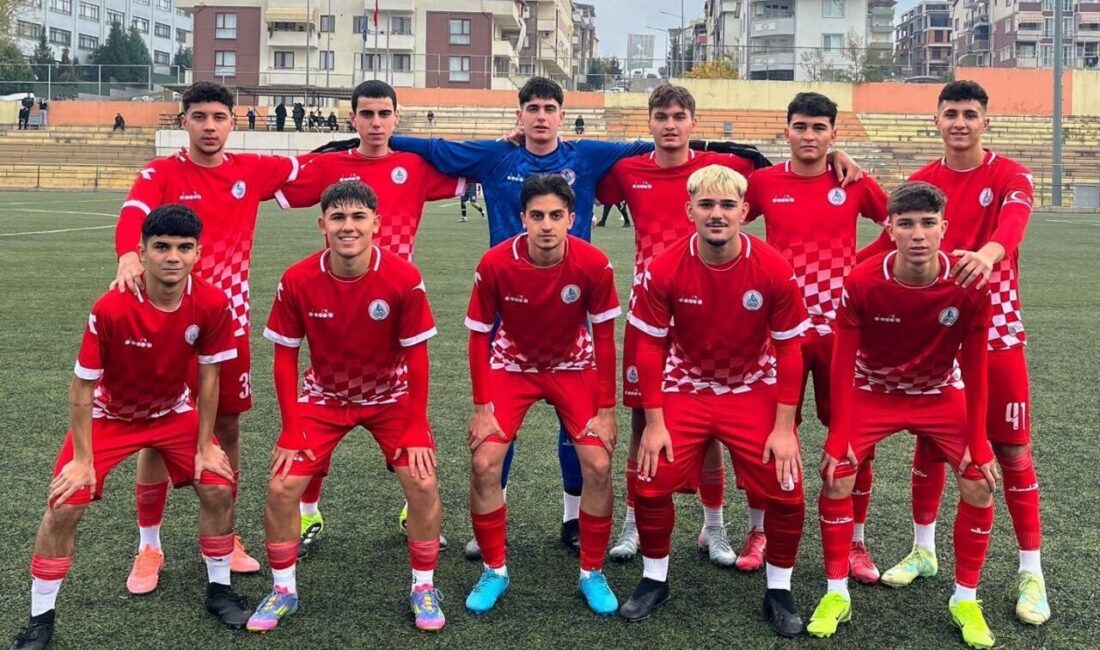 Başiskele Belediyespor ile Körfez Gençlerbirliği U18 Takımları, 1-1 Beraberlik ile Puanları Paylaştı Kocaeli U18 Ligi C grubunda Başiskele Belediyespor ile Körfez Gençlerbirliği