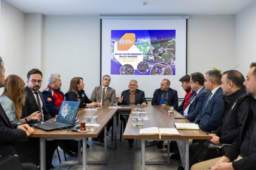 Kayseri’de Parklar, Olası Afetlerde Barınma Alanı Olarak Kullanılacak Toplantı Düzenlendi