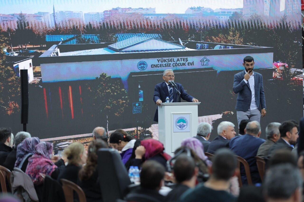 Kayseri Büyükşehir Belediye Başkanı Dr. Memduh Büyükkılıç, 3 Aralık Dünya