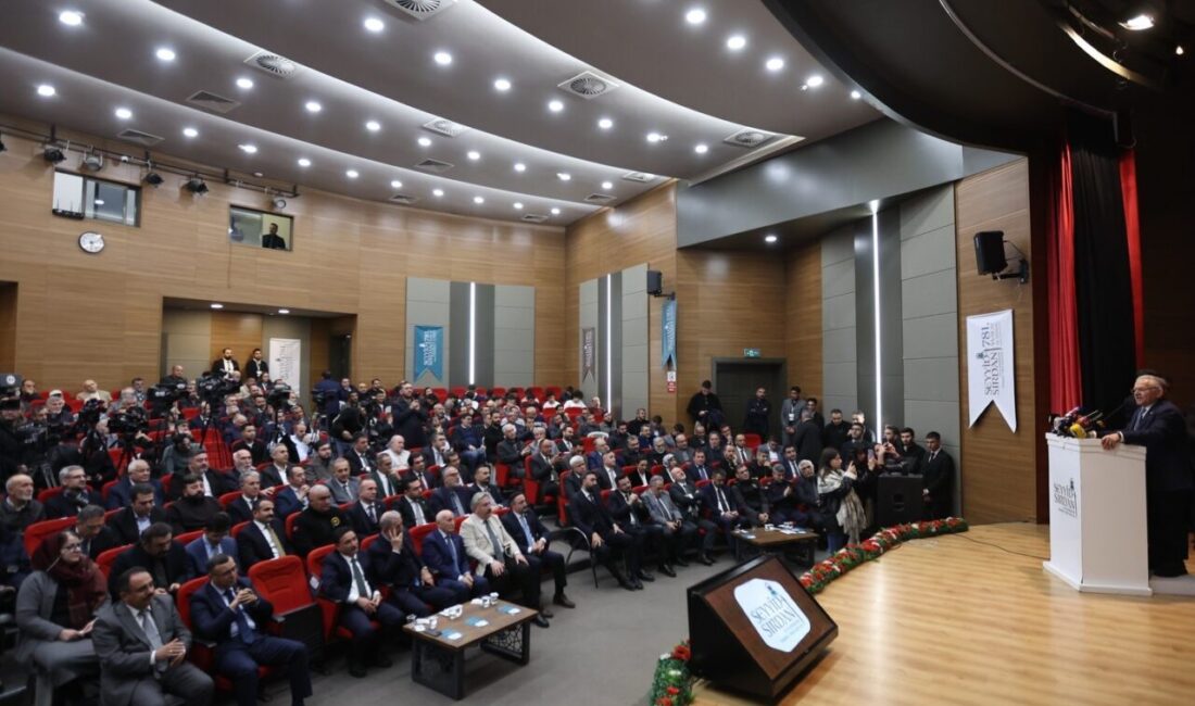 Kayseri'de, Seyyid Burhaneddin'in 781. vefat yıl dönümü anma programında, Başkan