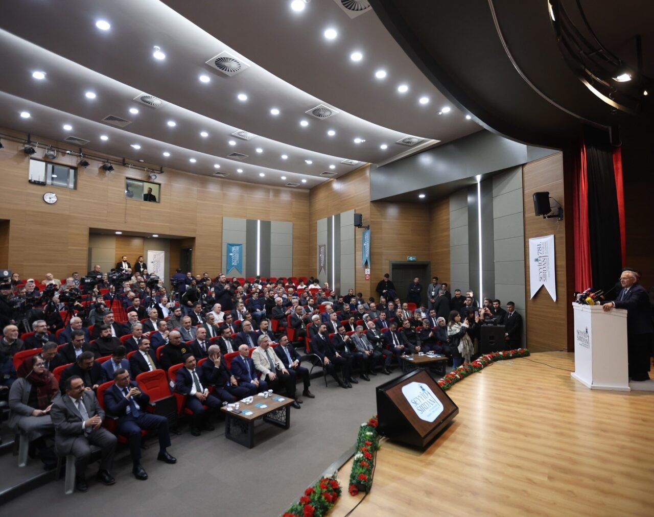 Kayseri'de, Seyyid Burhaneddin'in 781. vefat yıl dönümü anma programında, Başkan