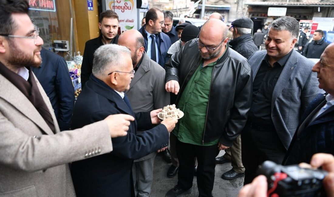 Başkan Büyükkılıç, Camikebir Bölgesinde Esnafı Ziyaret Etti, Taleplerini Yerinde Dinledi Kayseri Büyükşehir Belediye Başkanı Dr. Memduh Büyükkılıç, Camikebir bölgesinde esnaf