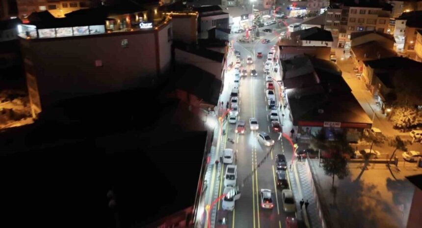 Sungurlu’da 44 bin 725 ton sıcak asfalt serimi gerçekleştirildi; 2026 yılının şahlanış yılı olacağı belirtildi.