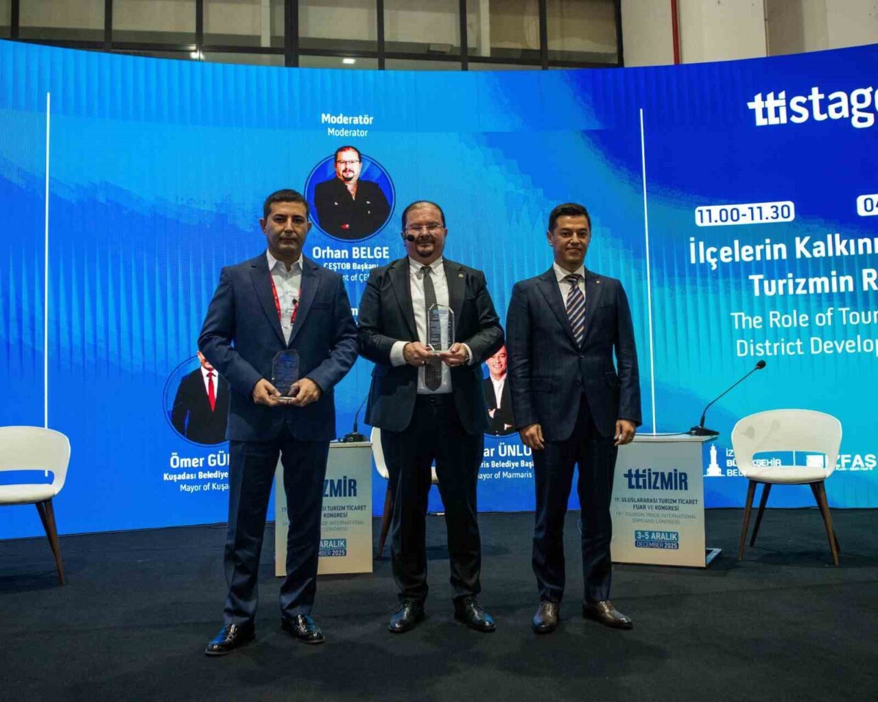 Kuşadası Belediye Başkanı Ömer Günel, TTI İzmir Fuarı'nda turizmin önemini