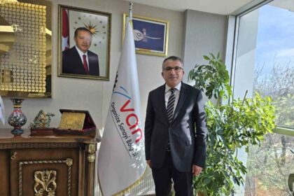 Van OSB Başkanı Memet Aslan’dan Regaip Kandili Mesajı: “İsteklerimizi Gözden Geçirelim”