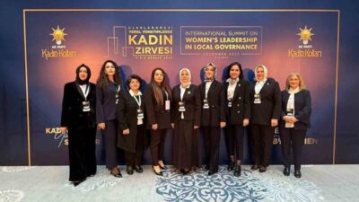 AK Parti Kayseri İl Kadın Kolları Başkanı Meral Koşar, kadınlara