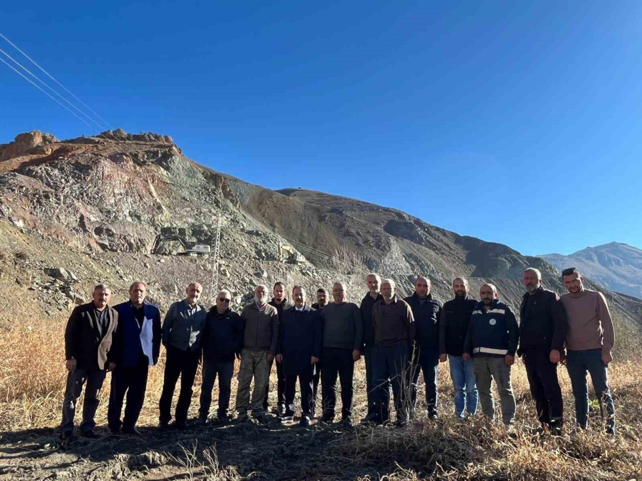 Mehmet Cavit Şireci, Kemah Yücebelen’de Yol Genişletme Çalışmalarını İnceledi