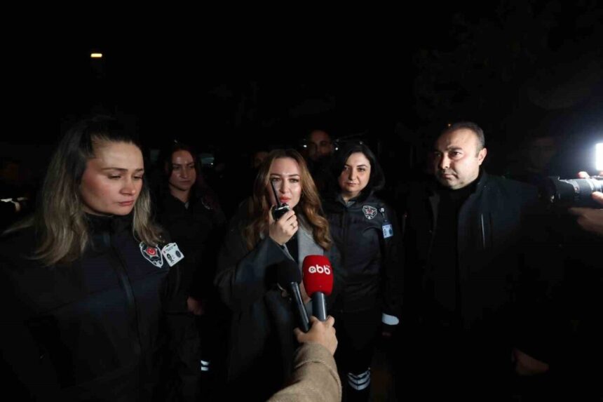 Antalya Büyükşehir Belediyesi Başkan Vekili Büşra Özdemir, 2026’yı itfaiye personeliyle birlikte karşıladı.