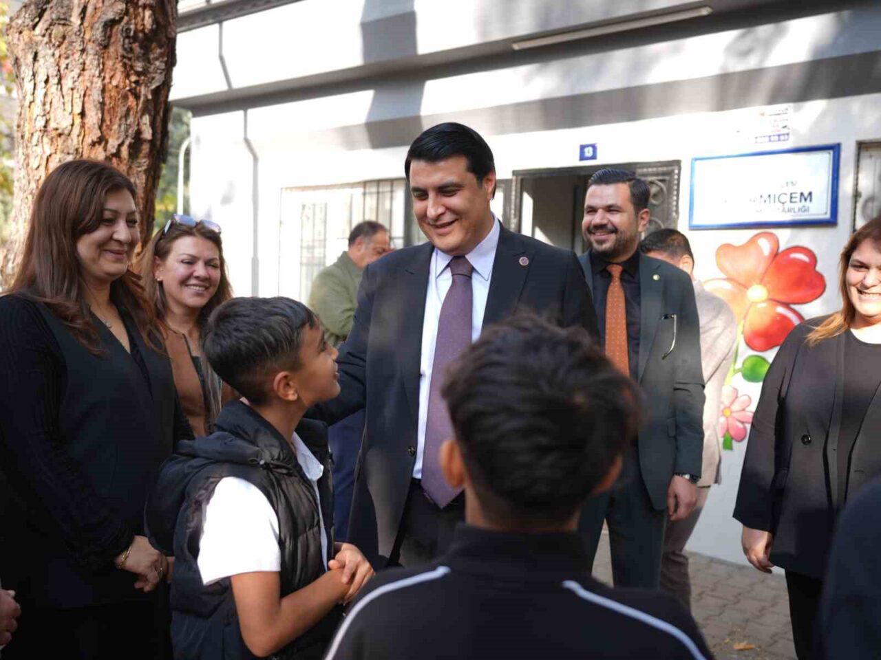 Şehitkamil Belediye Başkanı Umut Yılmaz, Değirmiçem ve Sarıgüllük Mahalleleri'nde esnaf