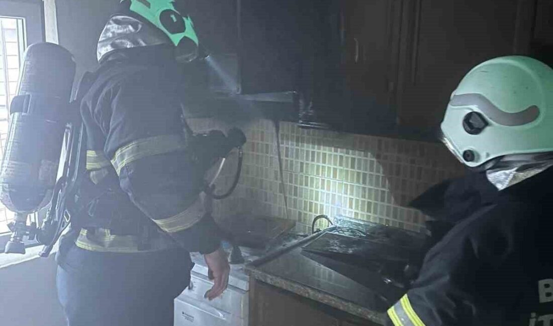 Batman'ın Cumhuriyet Mahallesi'nde bir evde çıkan yangın, itfaiye ekiplerinin hızlı