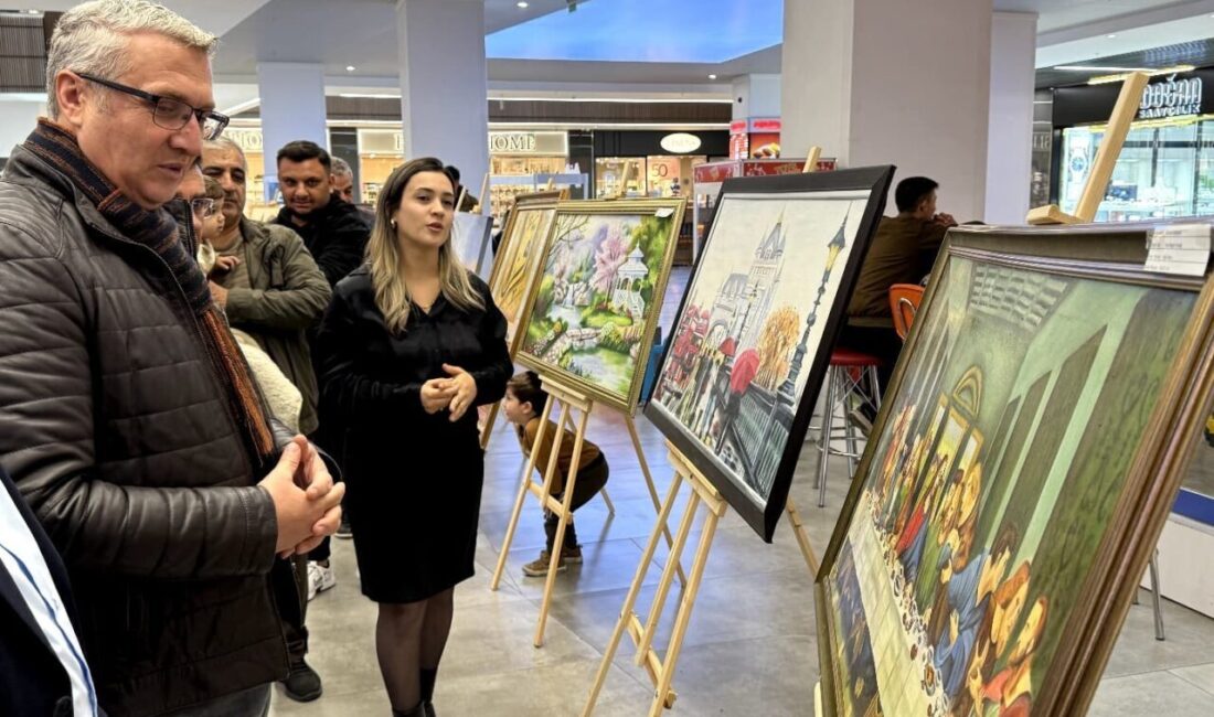 Batman'ın Kozluk İlçe Halk Eğitim Merkezi, usta öğreticileri ve kursiyerlerin