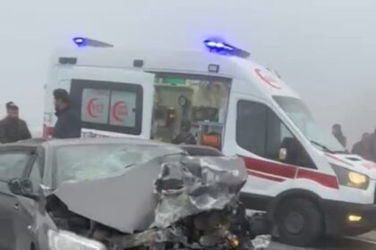 Batman-Kozluk Karayolu’ndaki Yoğun Siste Zincirleme Kaza: 14 Yaralı