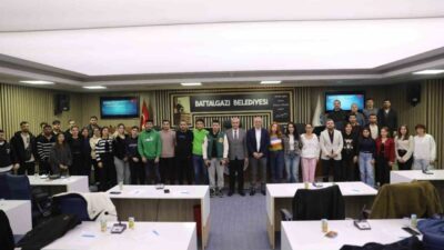 Battalgazi Belediyesi, İnönü Üniversitesi Spor Bilimleri Fakültesi öğrencileriyle bir toplantı