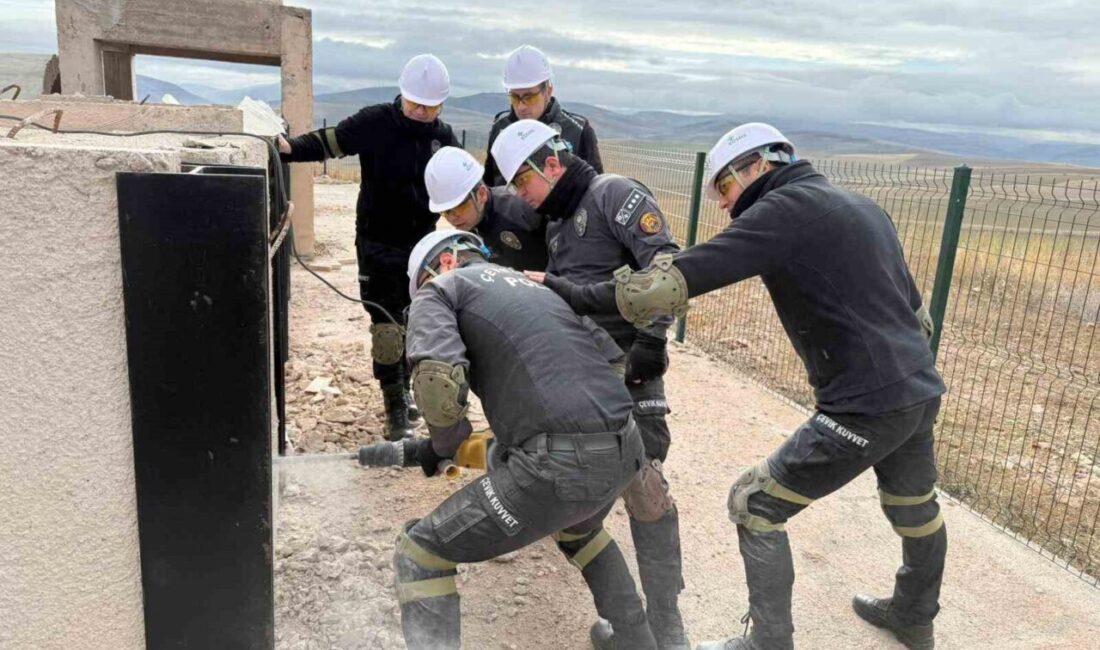 Bayburt’ta AFAD, Çevik Kuvvet Personeline Enkazda Arama ve Kurtarma Eğitimi Verdi Bayburt İl Afet ve Acil Durum Müdürlüğü, Bayburt İl Emniyet