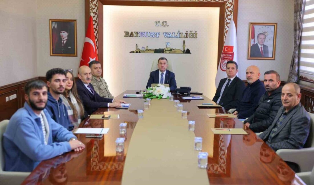 Bayburt Valisi Mustafa Eldivan, Kasım 2025 Asayiş Toplantısı'nda, ildeki asayişin