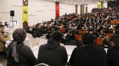 Bayburt İl Milli Eğitim Müdürlüğü tarafından düzenlenen Liseler Arası Münazara
