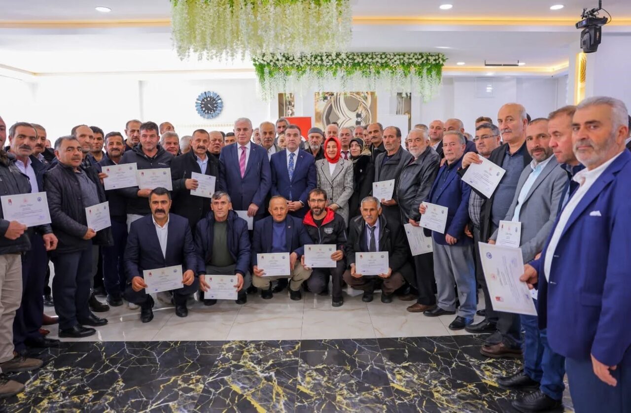 Bayburt Valisi, Muhtarlar Akademisi Eğitimi Kapsamında düzenlenen yemek programına katıldı