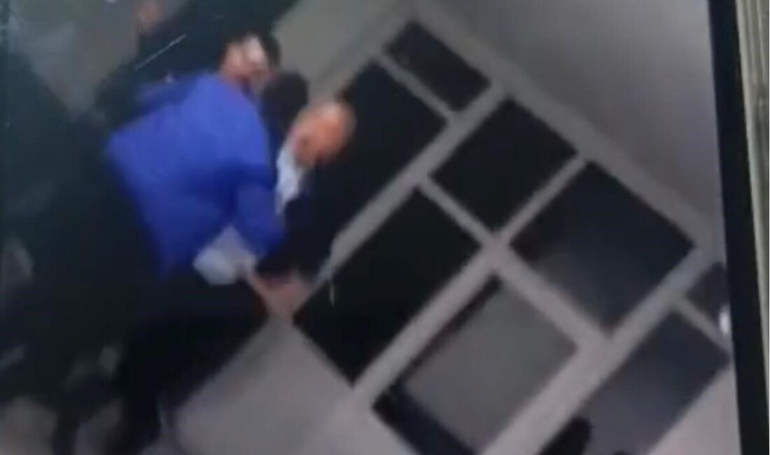 Nevşehir'in Yazıhüyük beldesinde, CHP'li Belediye Başkanı Birol Demirdelen'in halı saha