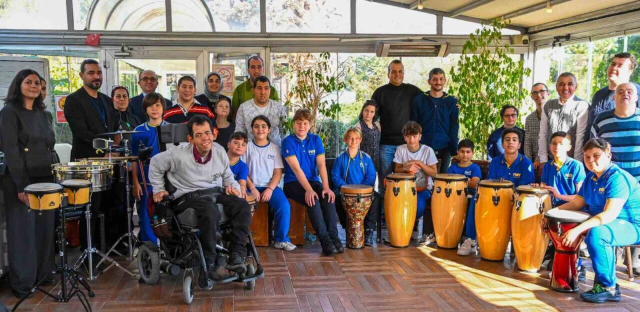 Beşiktaş Belediyesi, 3 Aralık Dünya Engelliler Günü'nde engelli bireyler ve