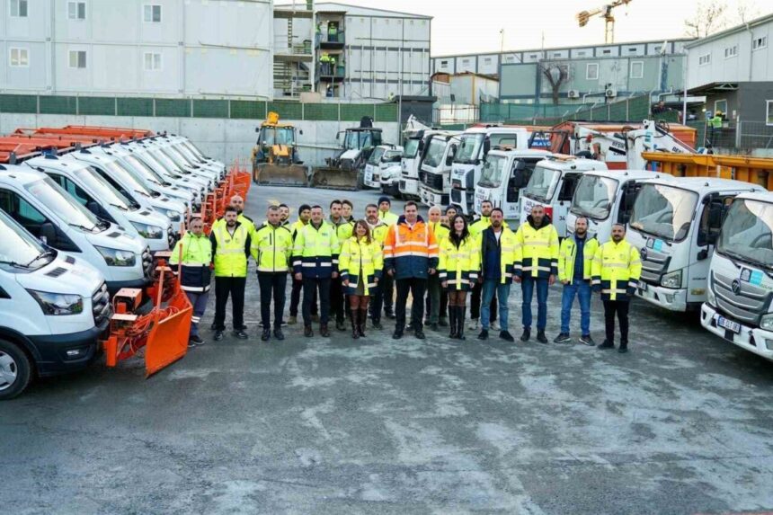 Beşiktaş Belediyesi, kar ve olumsuz hava koşullarına karşı önlemlerini aldı.