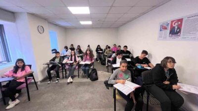 Beyoğlu Belediyesi, YKS ve LGS hazırlık kurslarına olan ilgiyi artırarak