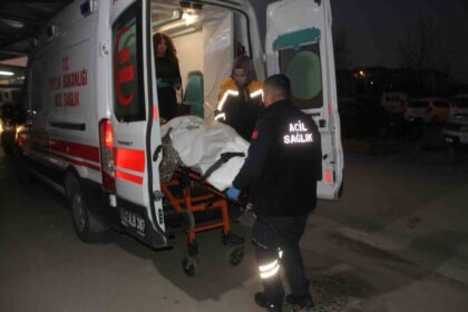 Beyşehir’de otomobilin şarampole devrilmesi sonucu 1 kişi yaralandı.