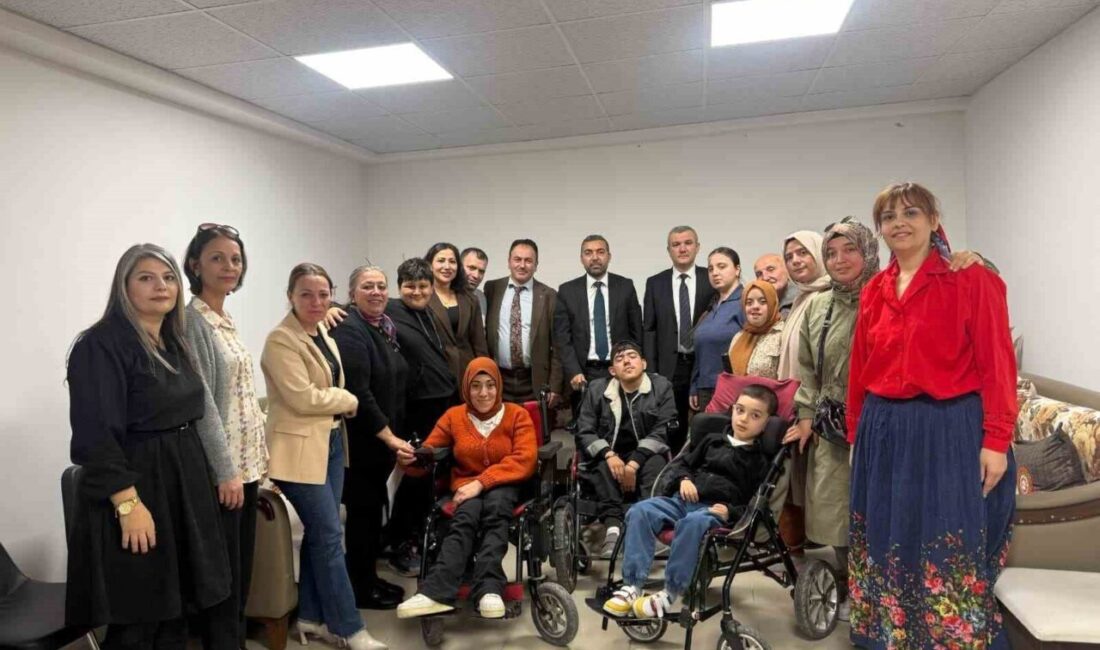 Bilecik Müftülüğü, Engelli Bireyler İçin Gönül Köprüsü Kurdu Bilecik İl Müftülüğü, engelli bireyler ve aileleriyle buluşarak destek sağladı.