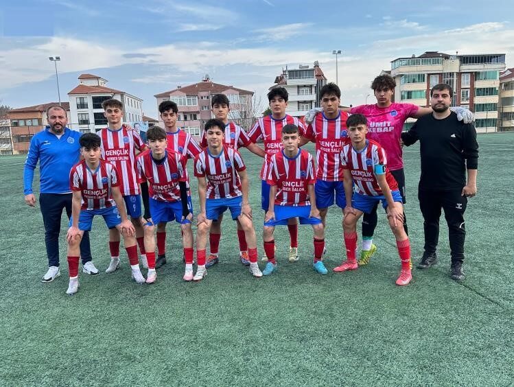 Bilecik U16 Genç Ligi’nde 5. Hafta Maçları Sonrası Futbol Sevindiriyor ve Geleceğe Umut Aşılıyor Bilecik U16 Genç Ligi'nde 5. hafta geride kalırken, 1299 Bilecik