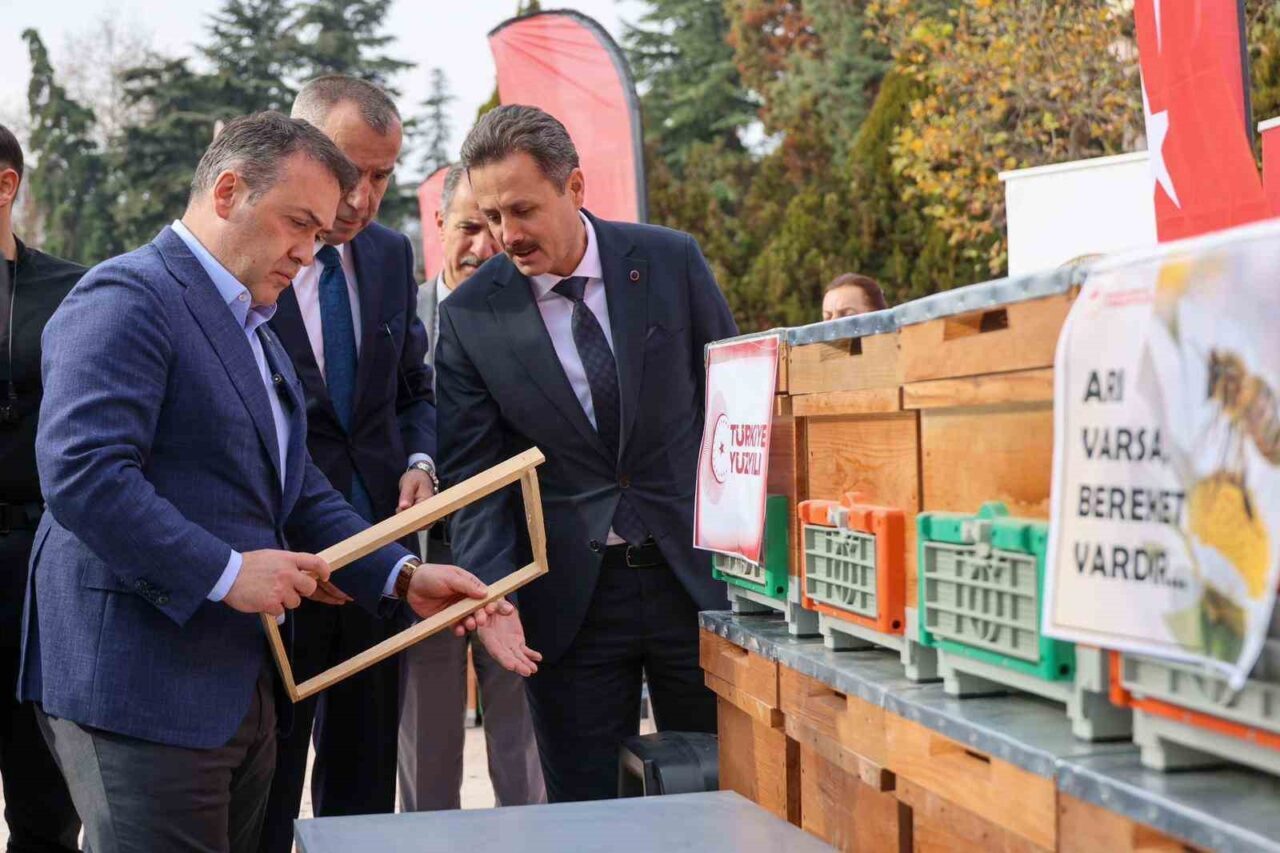 Bilecik Valisi Faik Oktay Sözer, ilde 429 işletme ile 20