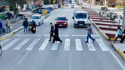 Bilecik’in Osmaneli ilçesinde yapılan drone destekli trafik denetiminde, 13 sürücü