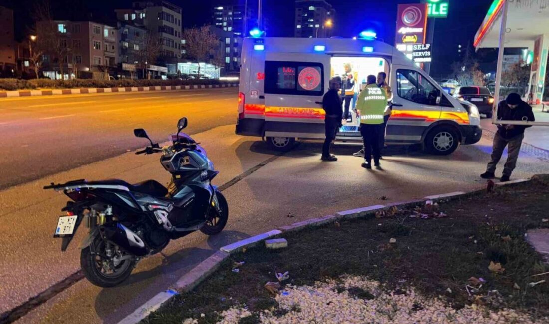 Bilecik’te Otomobil ve Motorlu Bisikletin Çarpışması Sonucu Bir Kişi Yaralandı Bilecik’te motorlu bisiklet ile otomobilin çarpışması sonucu Y.A. yaralandı. Hürriyet