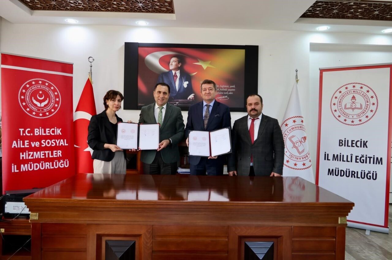 Bilecik'te, şehit ve gazi yakınları için 'Sanata teşvik ve sanatla