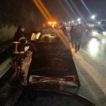 Bilecik’te hareket halindeyken yangın çıkan otomobil itfaiye tarafından söndürüldü.