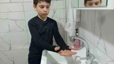 Bilecik'te Bahçelievler Mahallesi'nde yaşanan 8 saatlik su kesintisi, vatandaşların tepkisini