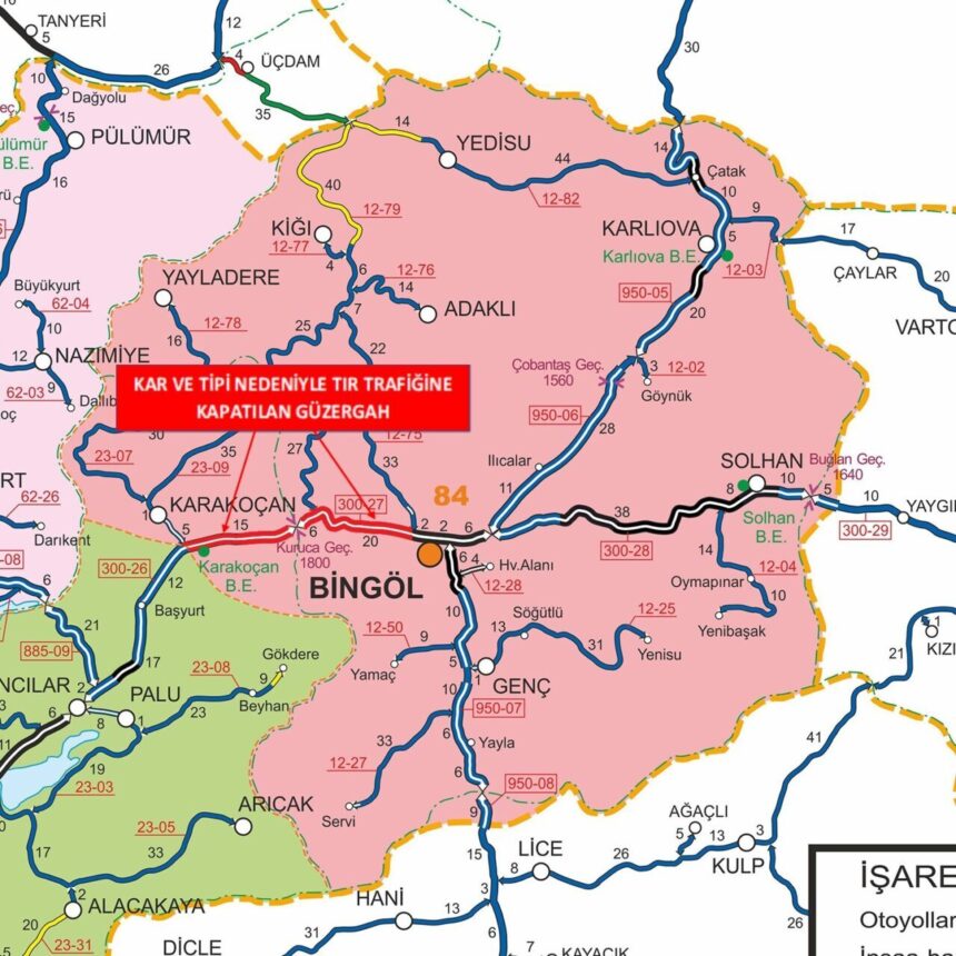 Bingöl’de yoğun kar yağışı nedeniyle bazı yollar tır ve ağır taşıtlara kapatıldı.