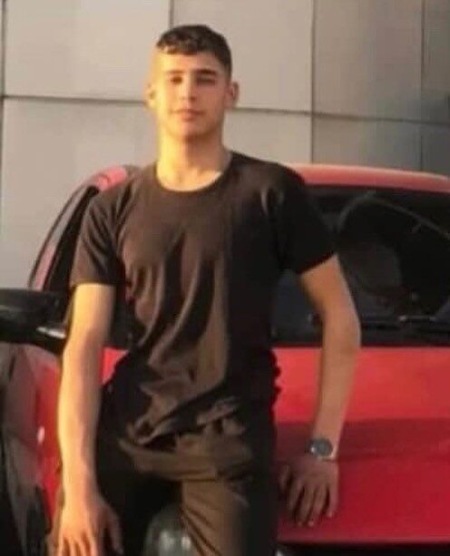 Kürlükler Köyü’nde hayatını kaybeden 17 yaşındaki Semih Duysak, son yolculuğuna uğurlandı.