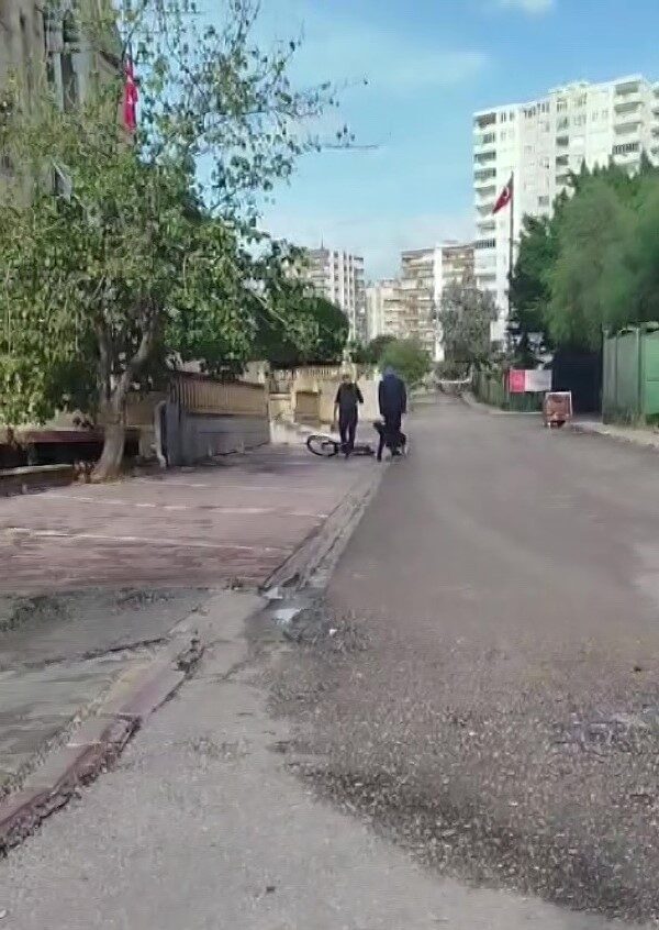 Adana’da Bisiklet Süren Çocuğa Saldırı: Aile Şikayette Bulundu