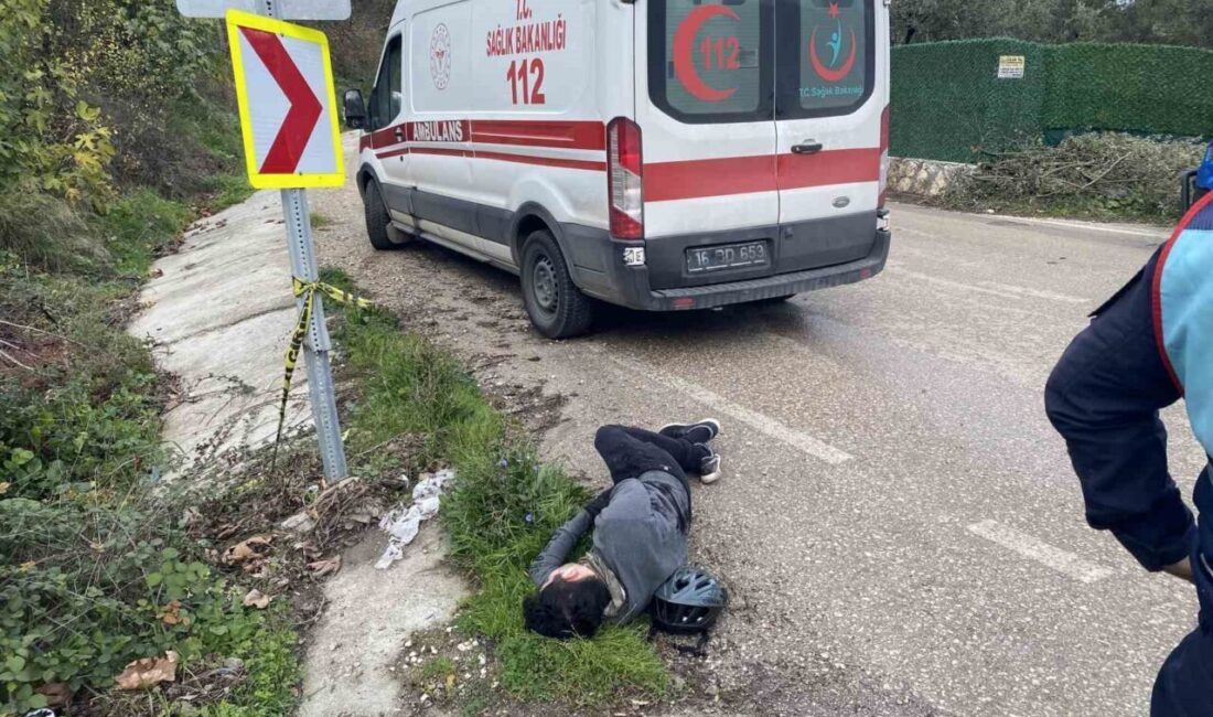 Mudanya’da Bisikletli Genç, Otomobille Çarpışmaktan Kaçarken Su Kanalına Savruldu: Ağır Yaralı Bursa'nın Mudanya ilçesinde bisikletli Turgut Bican E. (31), Hakan Erdoğan'ın