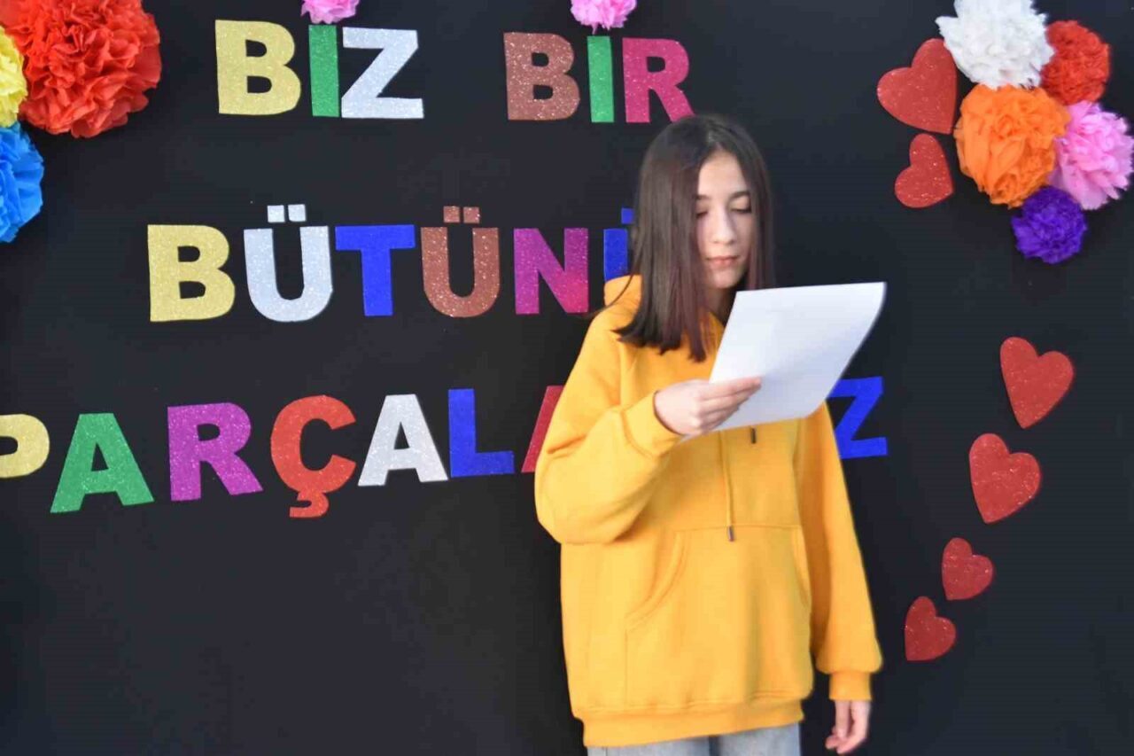 Bitlis Ahmet Eren Özel Eğitim Meslek Okulu öğrencileri, 3 Aralık