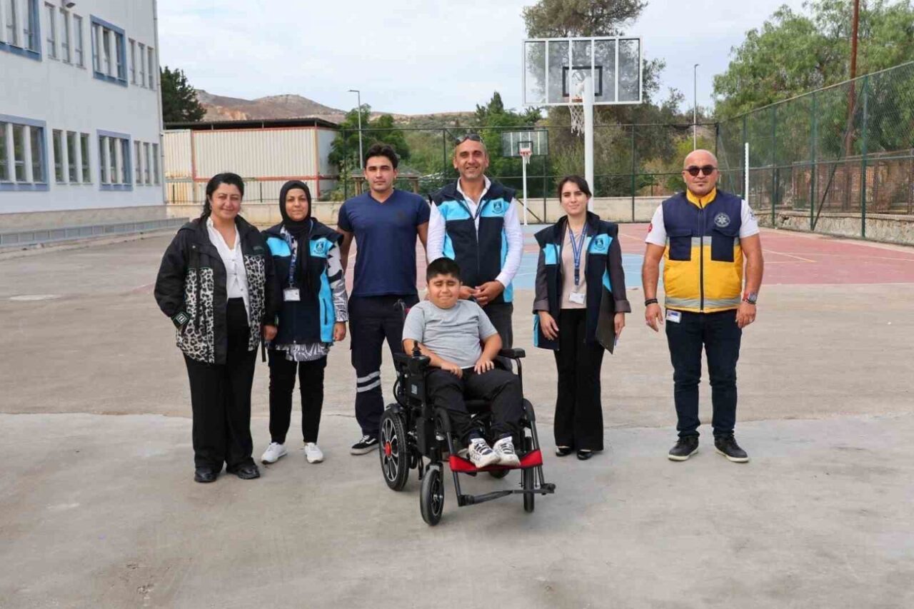 Bodrum Belediyesi, Engelli Bireylere Akülü Sandalye Desteği Sunuyor