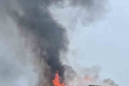 Bolu’da kağıt yüklü dorse alev topuna döndü